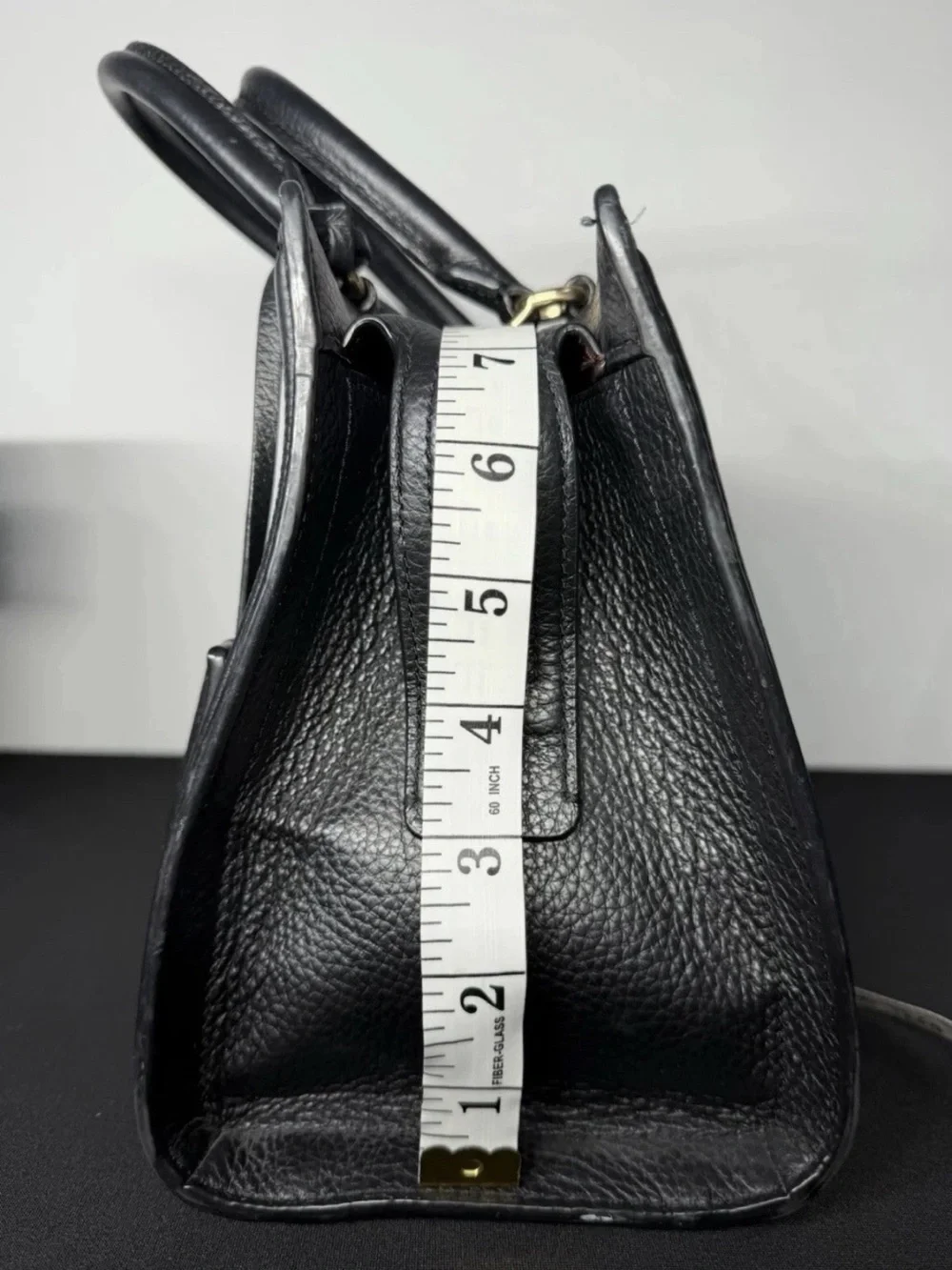 Coach Borough Bag Black Gold Logo Pre-Owned Excellent Conditions - Picture 5 of 5